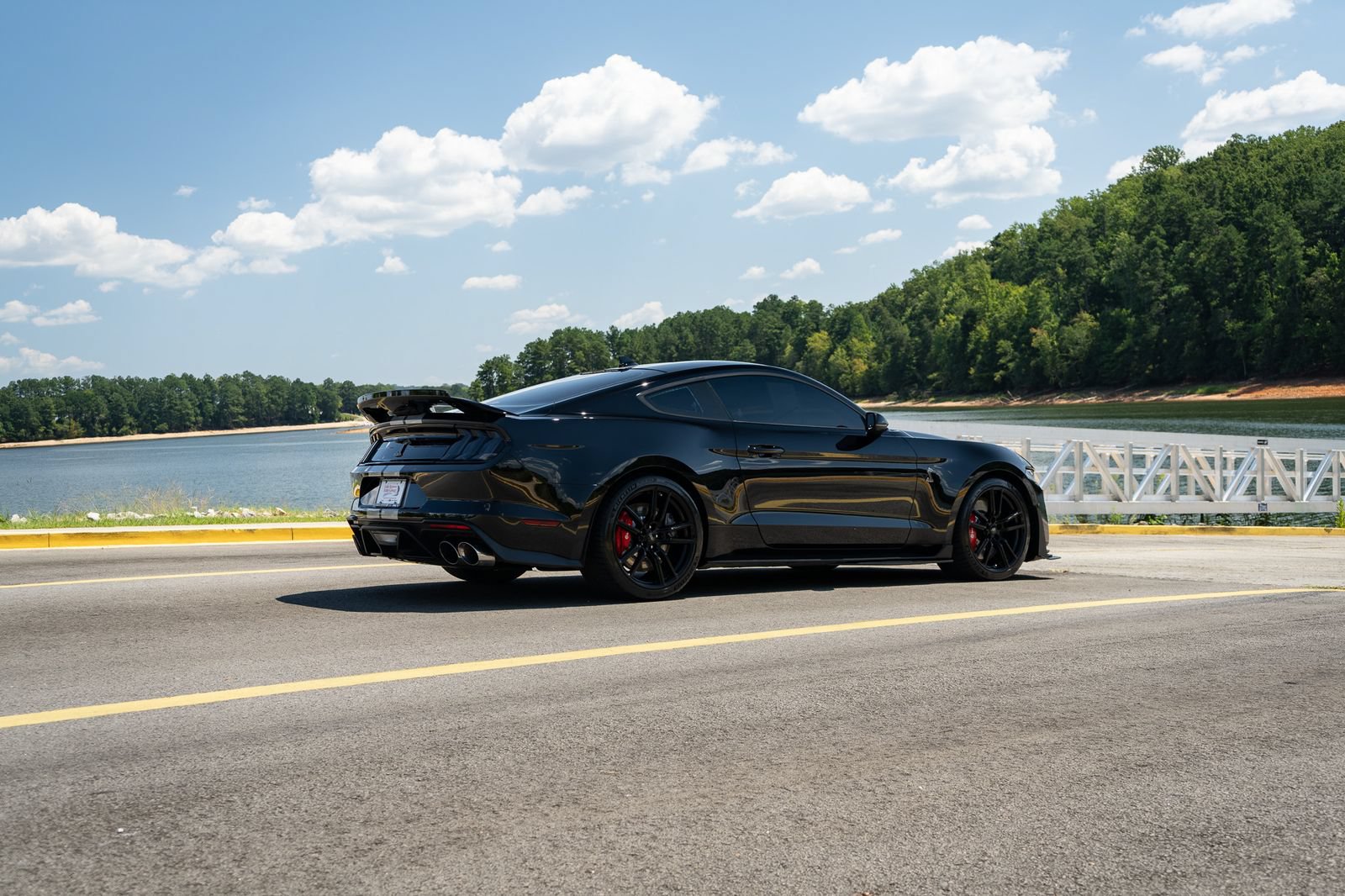 Used 2021 Ford Mustang Shelby GT500 w/ Technology Package RWD image 45
