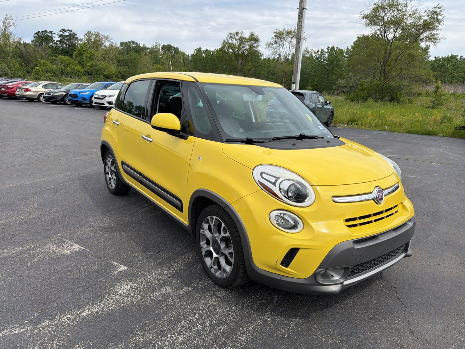 Used 2017 FIAT 500L Trekking FWD image 8
