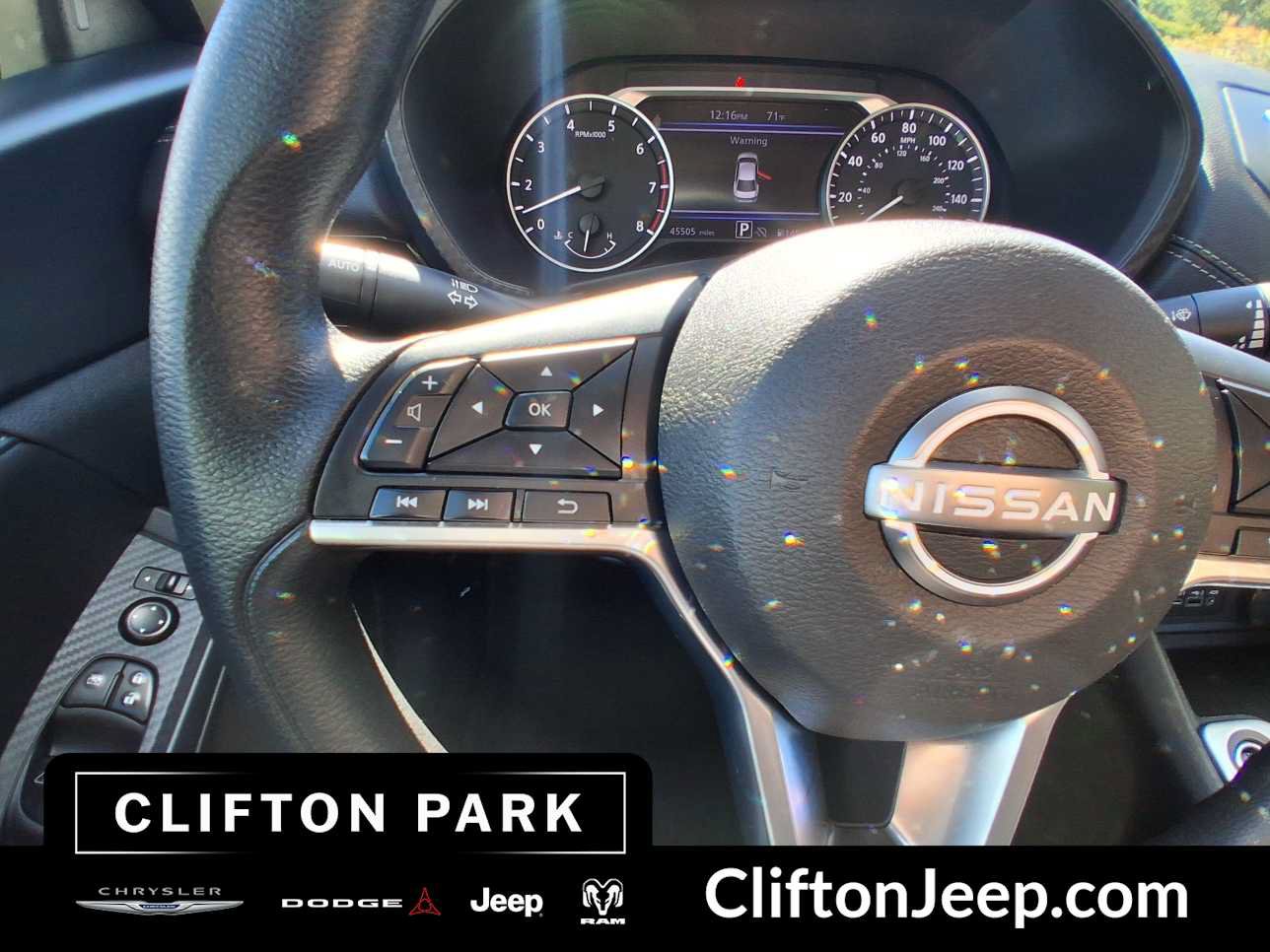 Used 2024 Nissan Sentra SV FWD image 21