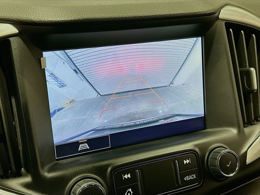 Used 2024 GMC Terrain SLT image 14