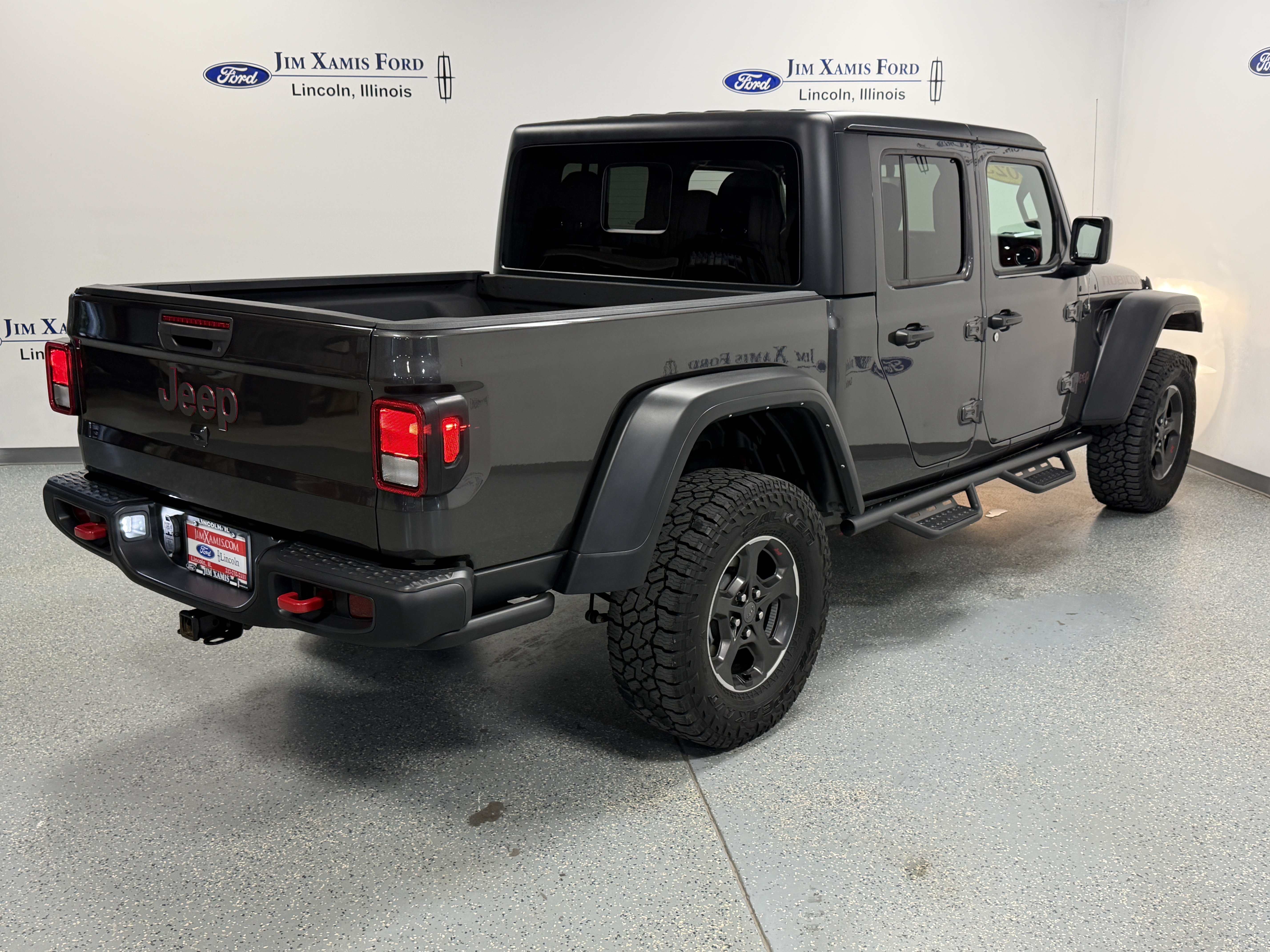 Used 2023 Jeep Gladiator Rubicon w/ Cold Weather Group AWD/4WD image 29