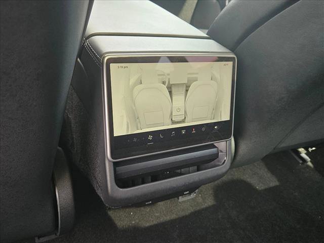 Used 2025 Tesla Model 3 Long Range image 17