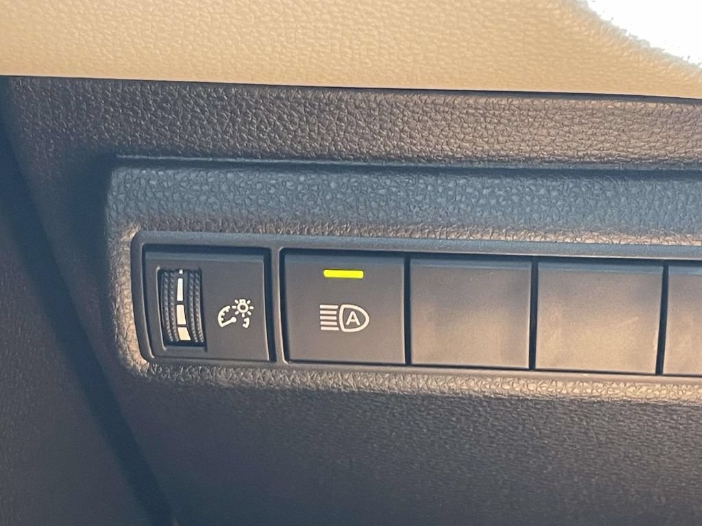New 2026 Toyota Corolla SE FWD image 15