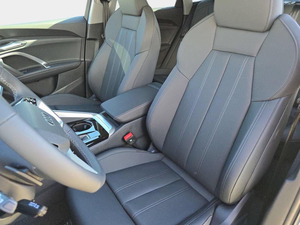 Certified 2025 Audi Q5 Premium Plus w/ Premium Plus AWD/4WD image 15