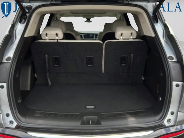 Used 2023 Buick Enclave Premium w/ Experience Buick Package FWD image 9
