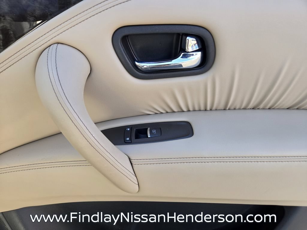 Used 2024 Nissan Armada Platinum w/ Captain's Chairs Package RWD image 19