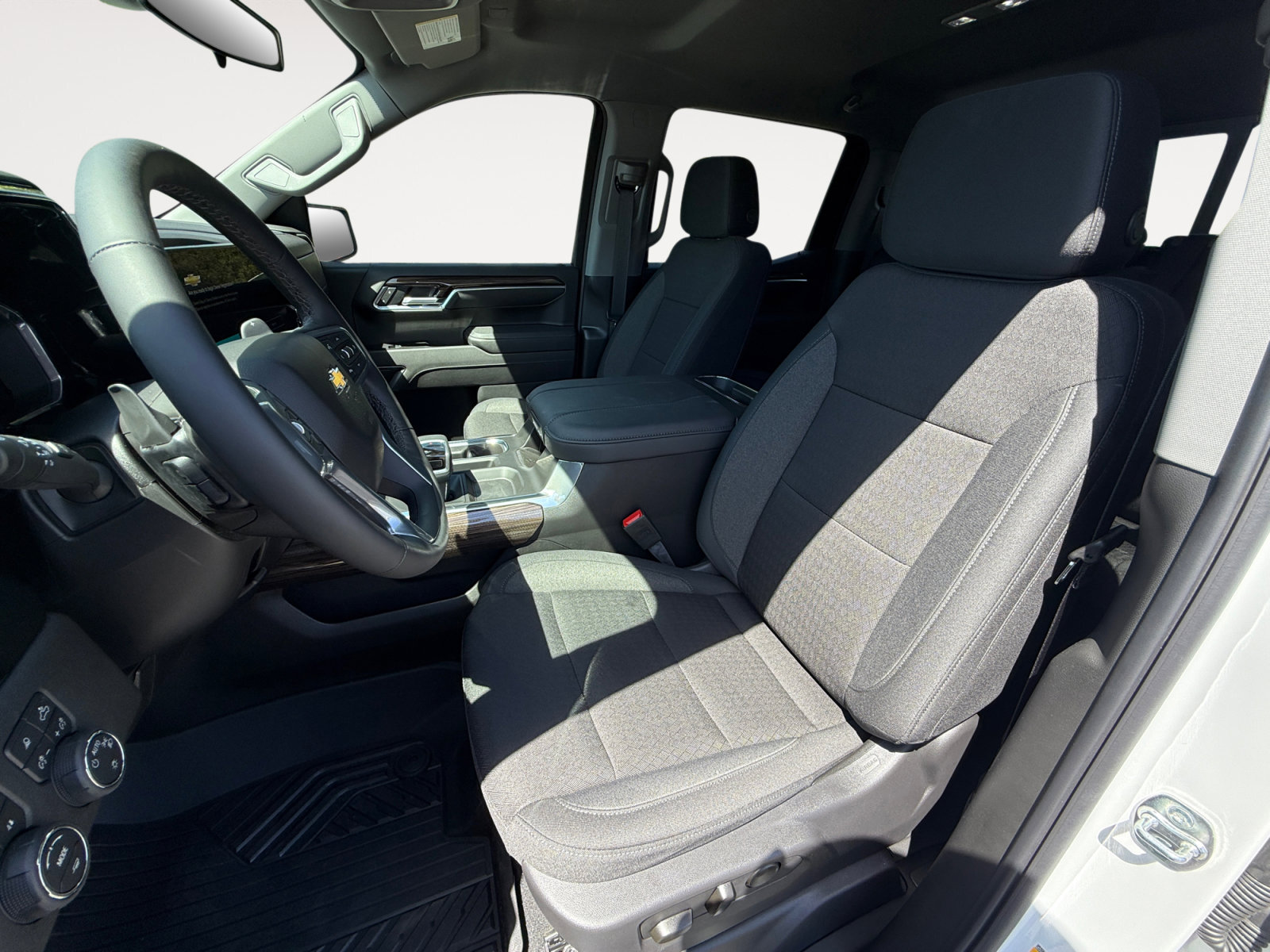 New 2026 Chevrolet Silverado 1500 LT w/ All Star Edition Plus AWD/4WD image 10