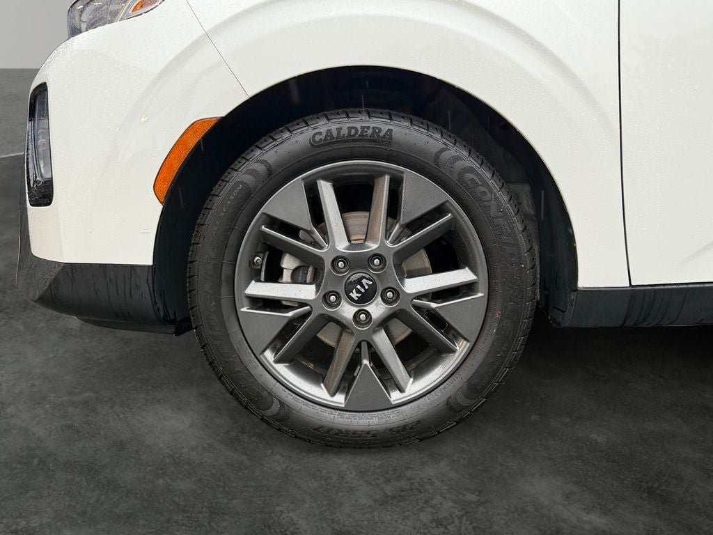 Used 2021 Kia Soul EX FWD image 4