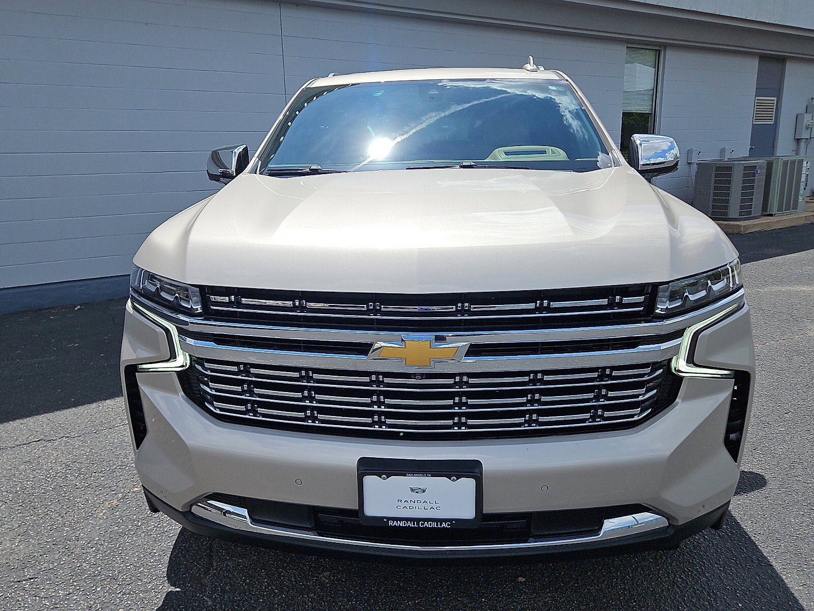 Used 2021 Chevrolet Tahoe Premier w/ Premium Package image 5