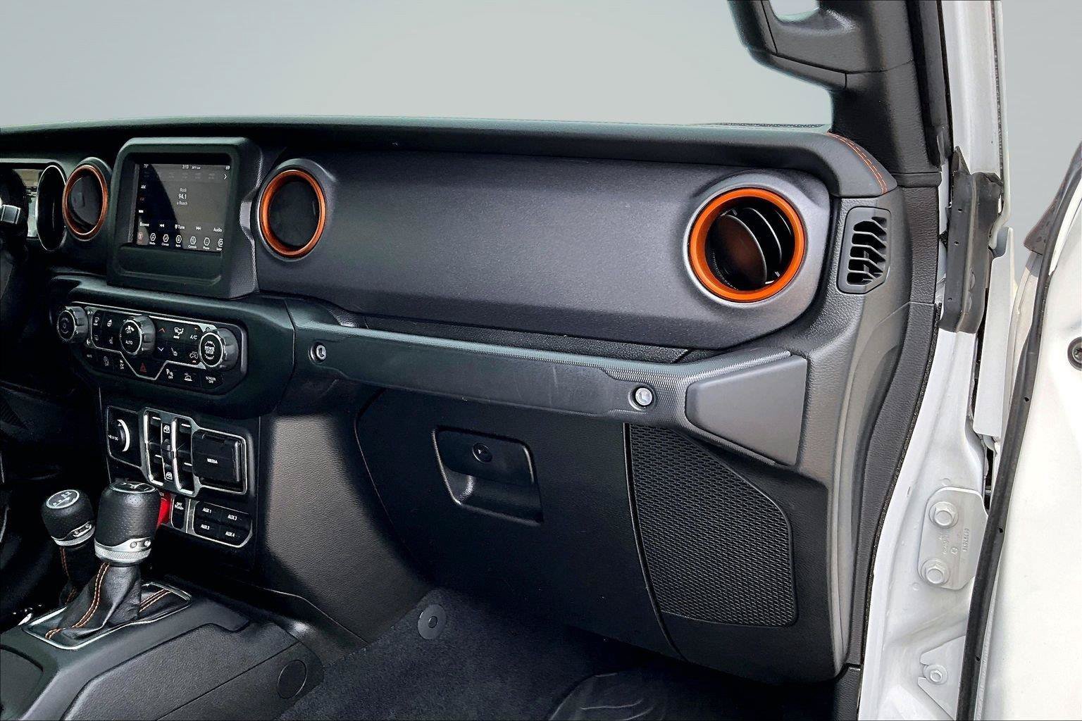 Used 2021 Jeep Gladiator Mojave w/ LED Lighting Group AWD/4WD image 19