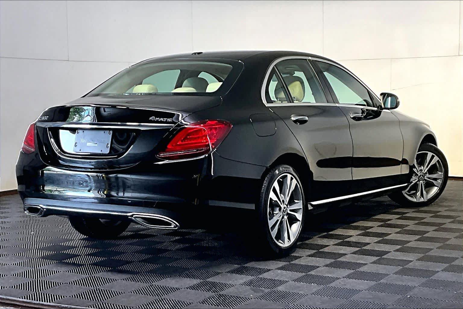Used 2021 Mercedes-Benz C 300 4MATIC Sedan image 13