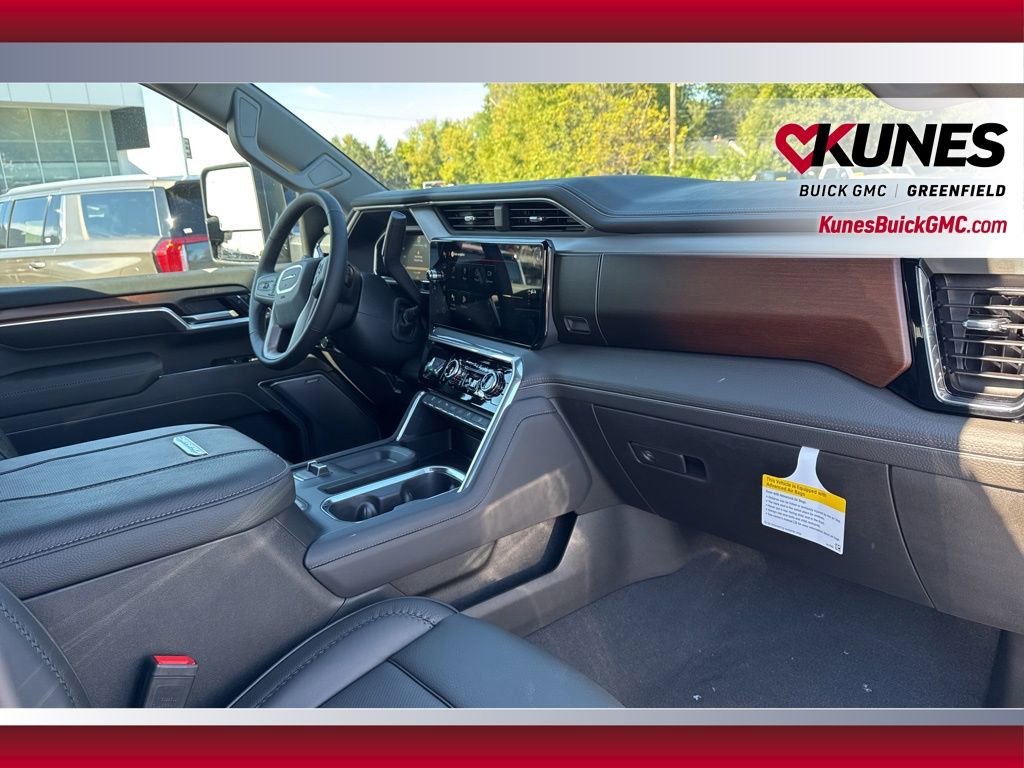 New 2026 GMC Sierra 3500 Denali w/ Denali Reserve Package image 58