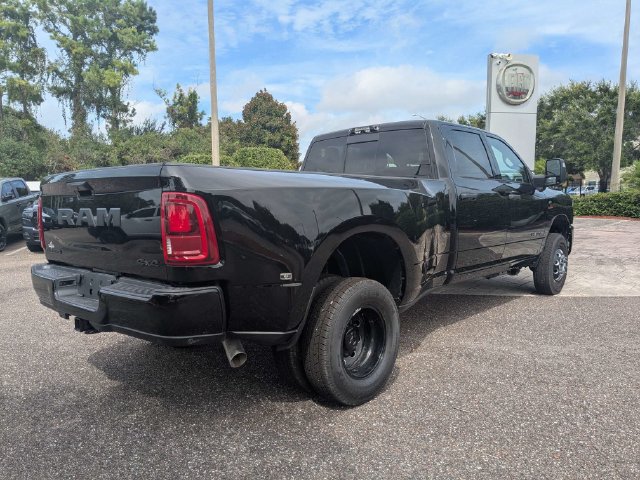 New 2026 RAM 3500 Big Horn AWD/4WD image 4