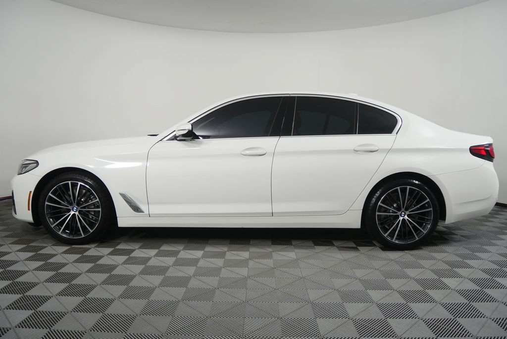 Used 2023 BMW 530i w/ Premium Package RWD image 6
