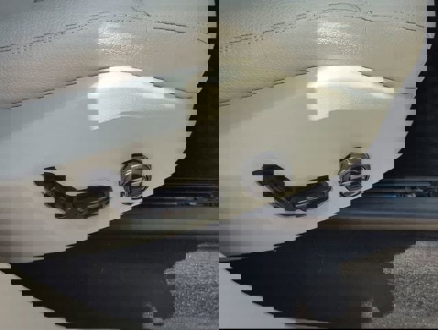 Certified 2025 Volvo XC90 B6 Core image 13