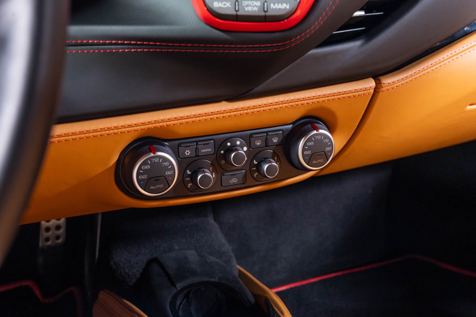 Used 2016 Ferrari 488 GTB RWD image 81