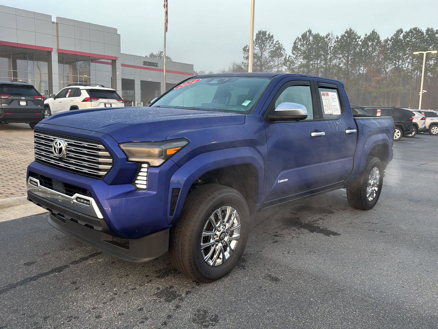 Used 2024 Toyota Tacoma Limited image 1