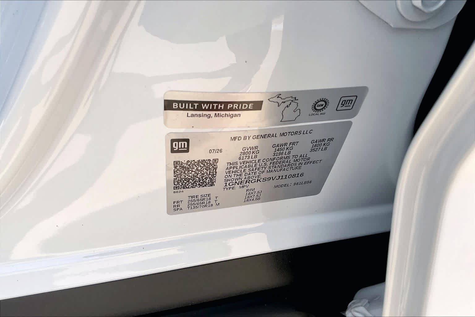 New 2027 Chevrolet Traverse LT w/ Driver Confidence Package FWD image 21