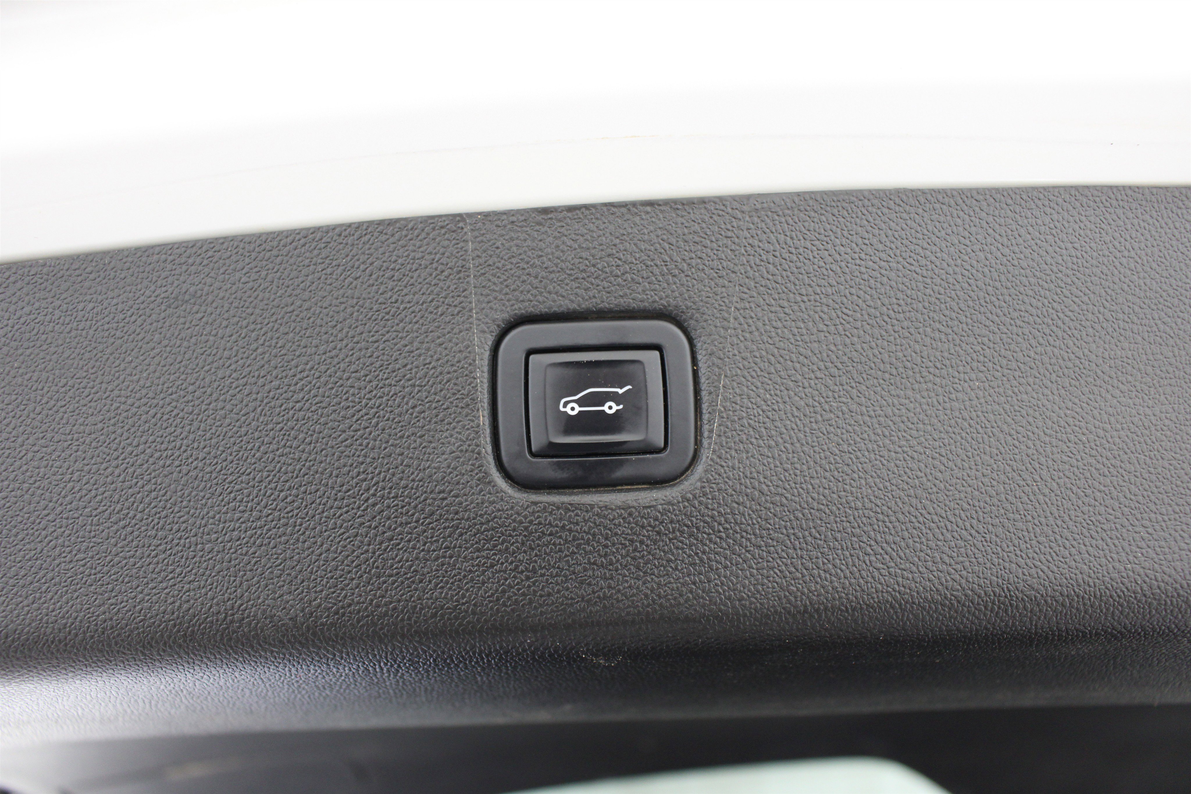 Used 2023 Chevrolet Blazer LT AWD/4WD image 24