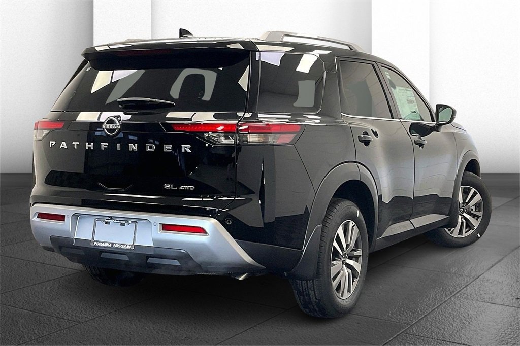 Certified 2025 Nissan Pathfinder SL image 12