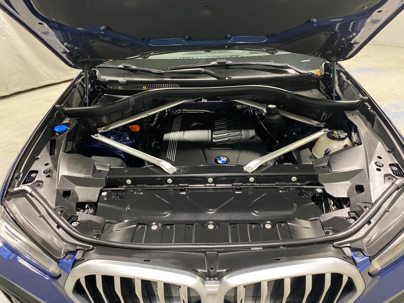 Certified 2023 BMW X6 xDrive40i w/ Executive Package image 30