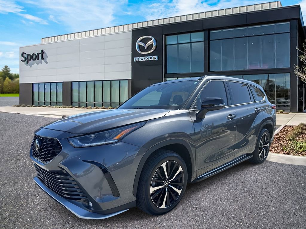 Used 2022 Toyota Highlander XSE image 8