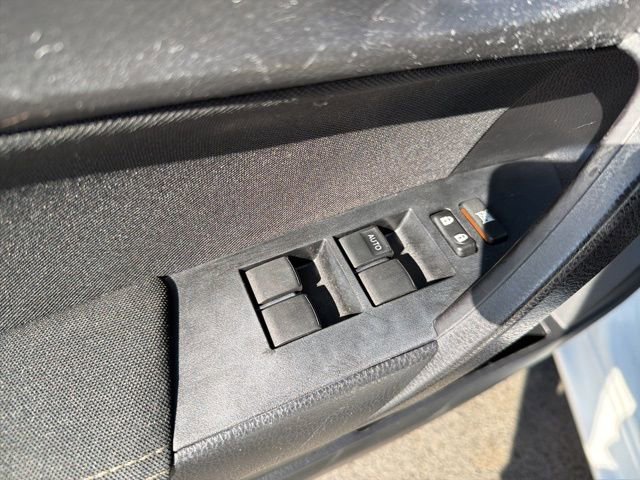 Used 2019 Toyota Corolla LE FWD image 11