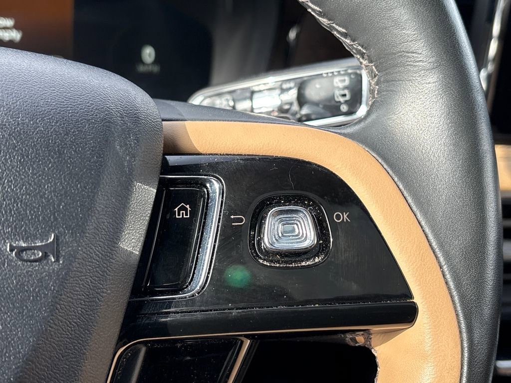 Used 2022 Lincoln Corsair Reserve w/ Equipment Group 201A image 20