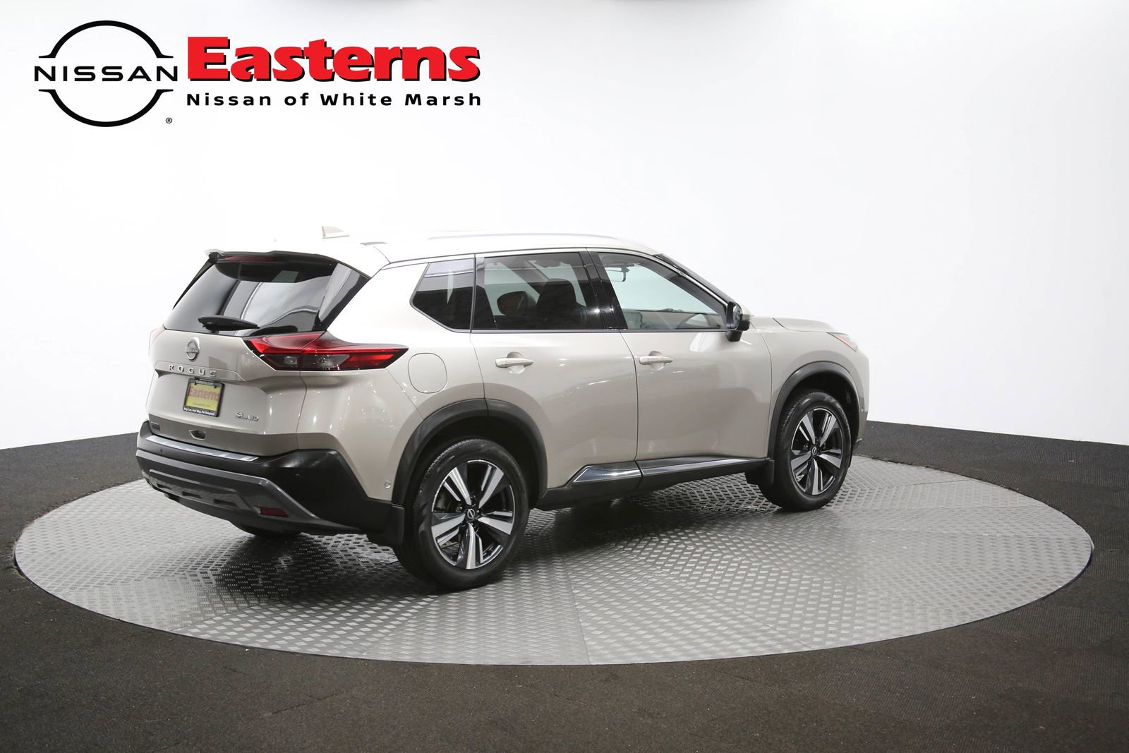 Used 2022 Nissan Rogue SL w/ SL Premium Package image 98