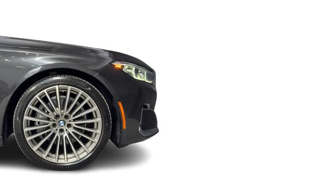 Used 2020 BMW 740i w/ Premium Package RWD image 8