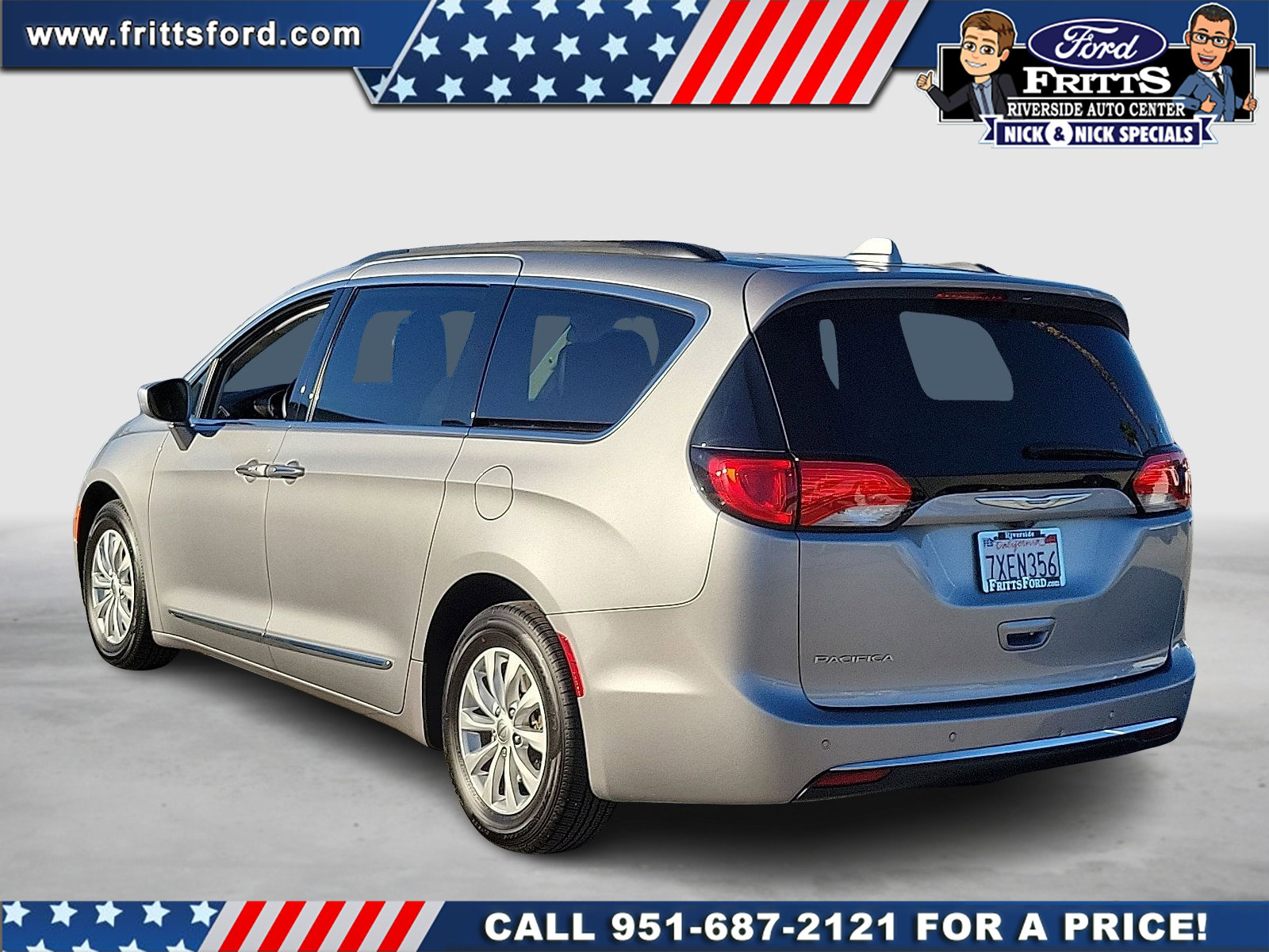 Used 2017 Chrysler Pacifica Touring-L image 3