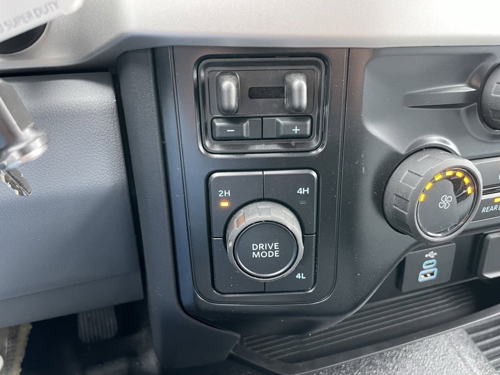 New 2026 Ford F350 XL w/ XL Chrome Package image 48