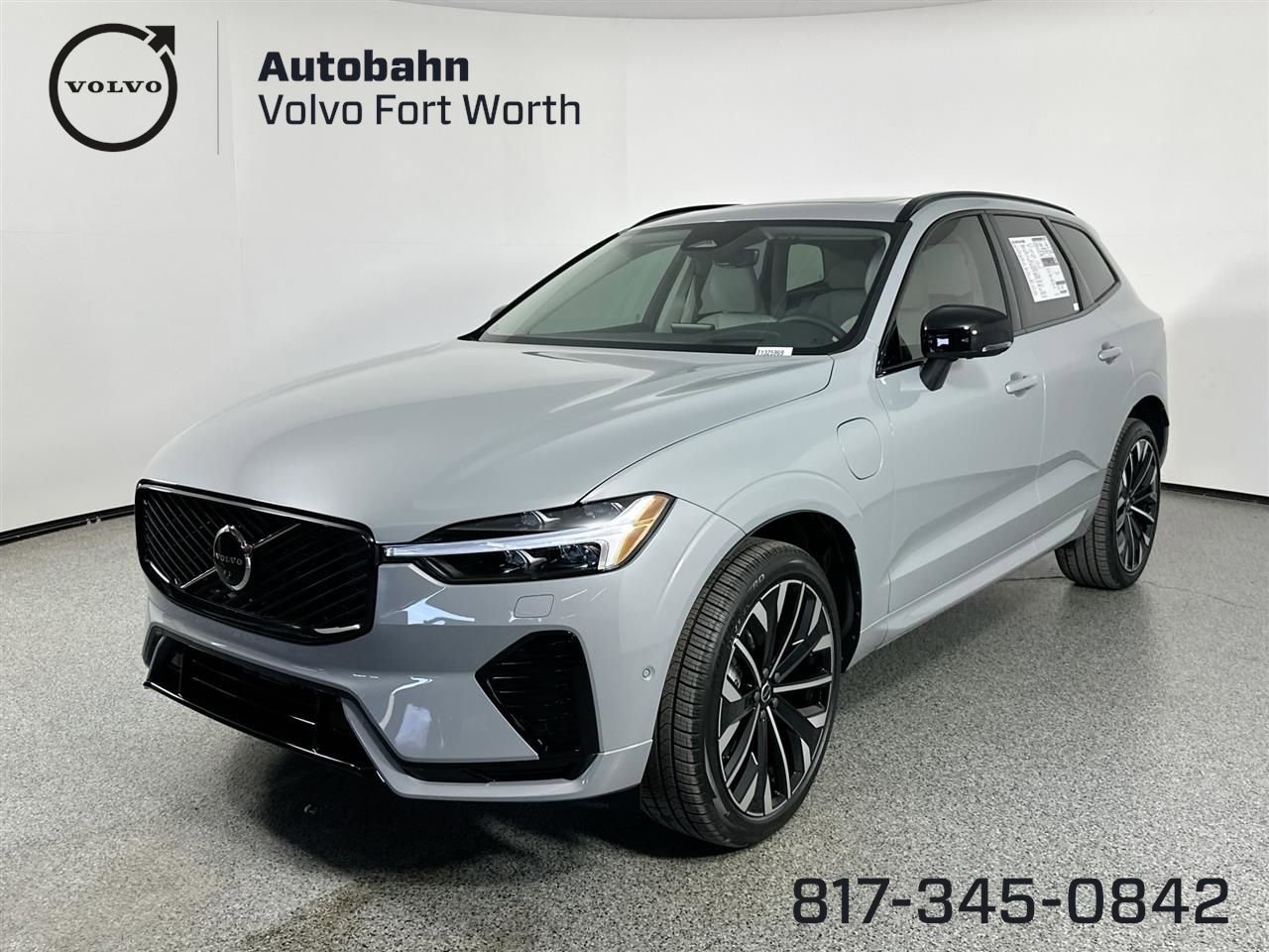 New 2026 Volvo XC60 T8 Ultra w/ Protection Package Premier image 1