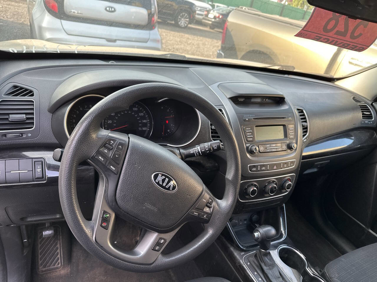 Used 2014 Kia Sorento LX image 4