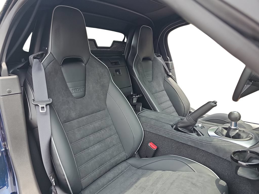 New 2026 MAZDA MX-5 Miata Club w/ Interior Package RWD image 9