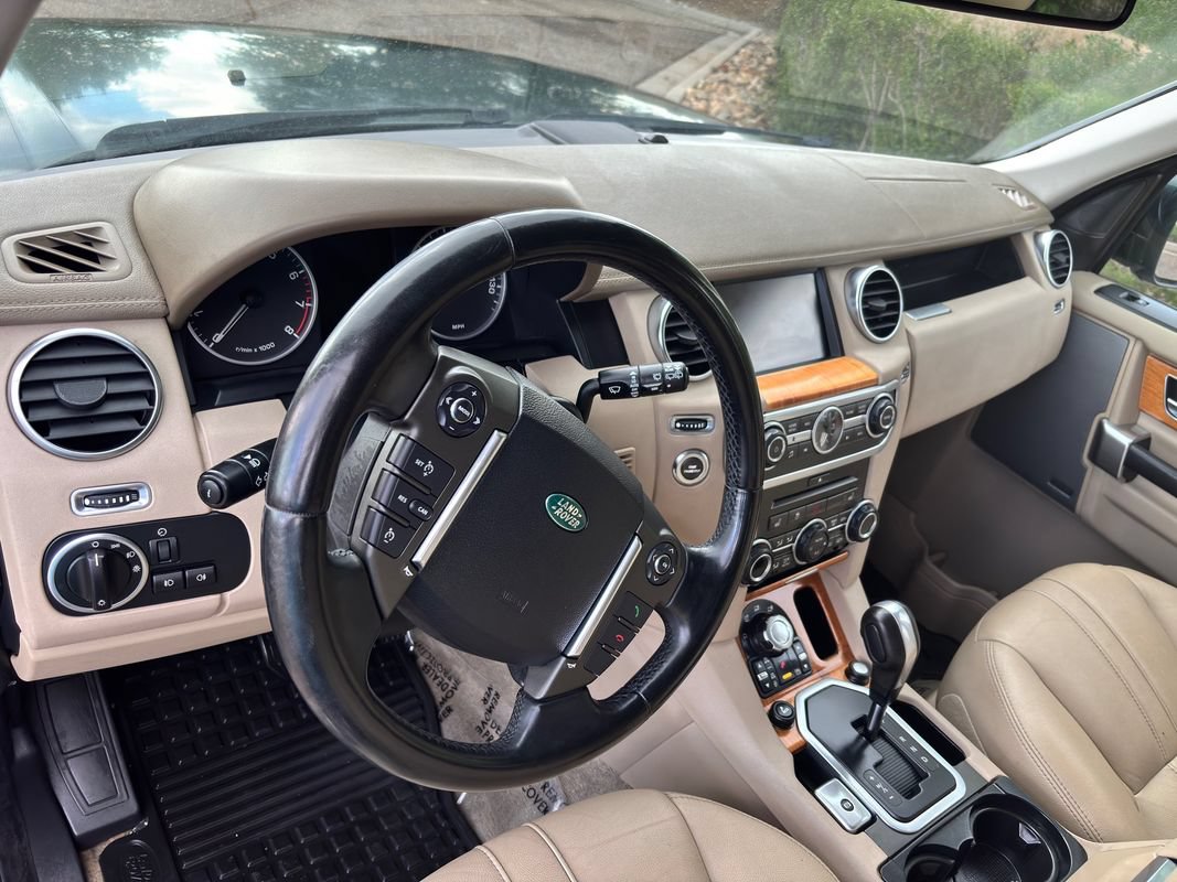 Used 2011 Land Rover LR4 HSE AWD/4WD image 22