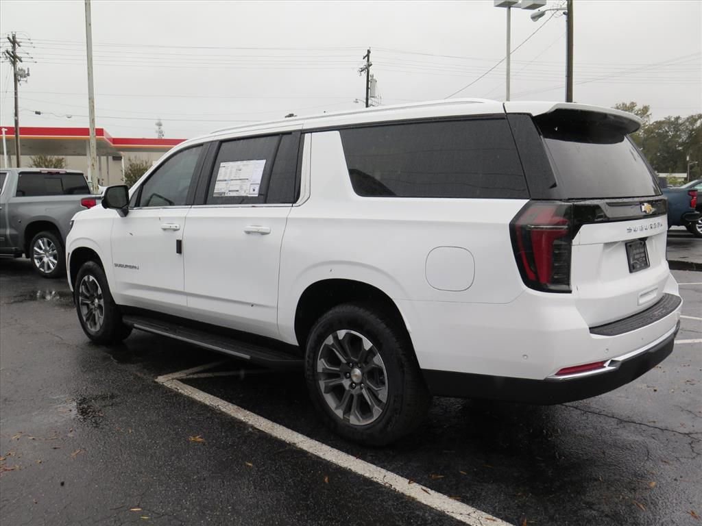 New 2026 Chevrolet Suburban LS image 5