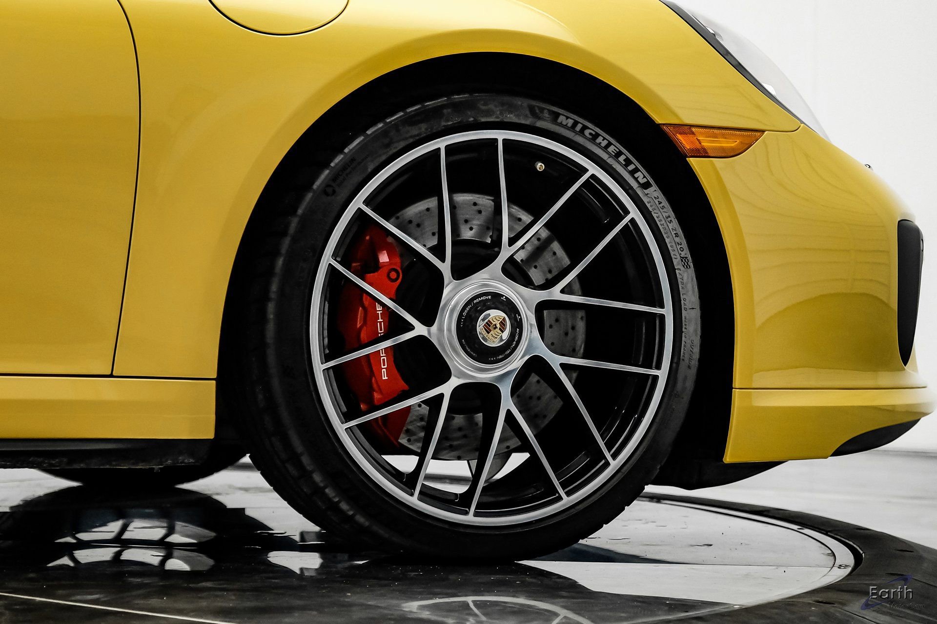 Used 2018 Porsche 911 Turbo S image 90