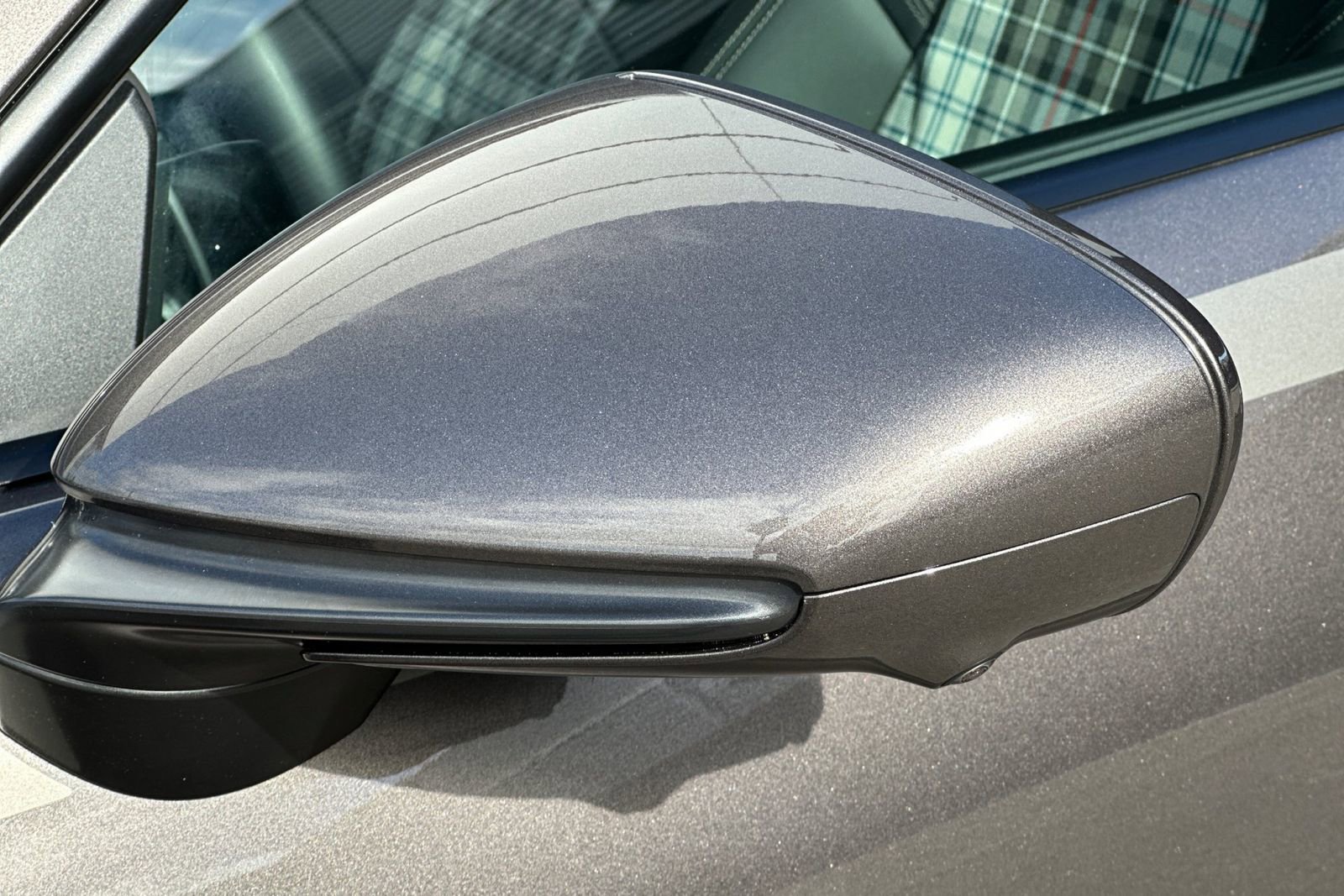 Used 2025 Porsche 911 Turbo image 39