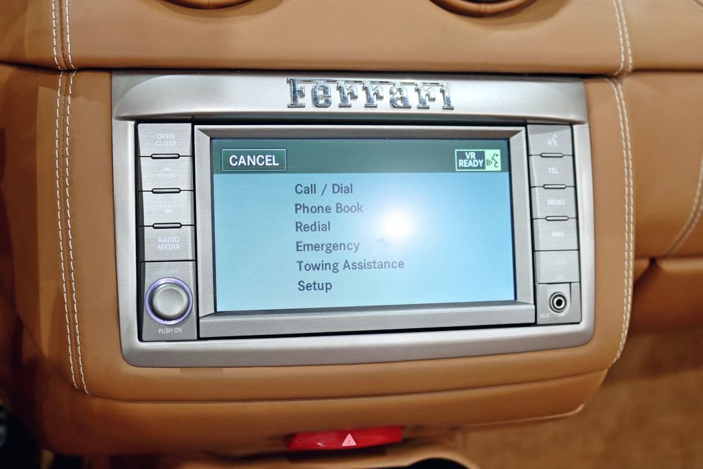 Used 2011 Ferrari California RWD image 23