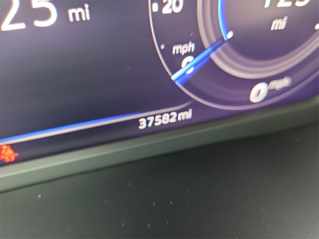 Used 2023 Volkswagen Atlas Cross Sport SE w/ Panoramic Sunroof Package image 30