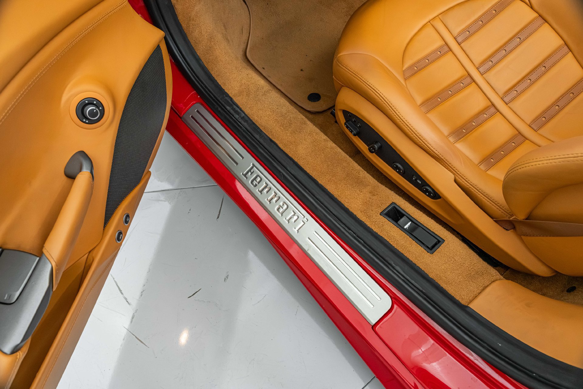 Certified 2017 Ferrari 488 Spider RWD image 36