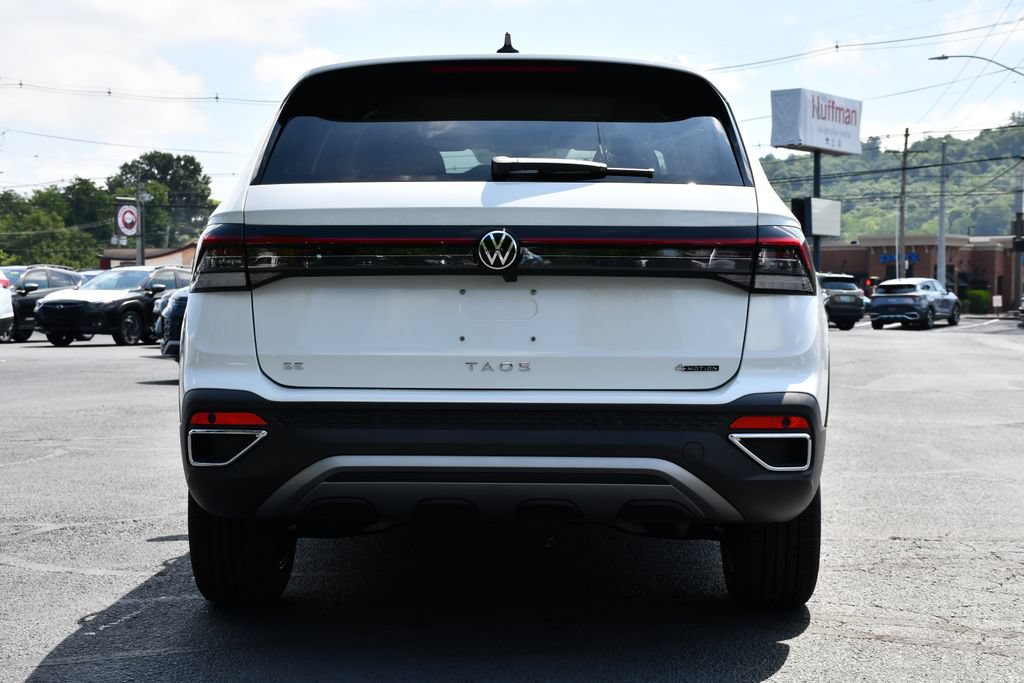 New 2026 Volkswagen Taos SE AWD/4WD image 6