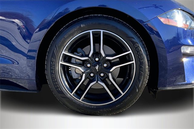 Used 2018 Ford Mustang Coupe w/ Equipment Group 101A image 8