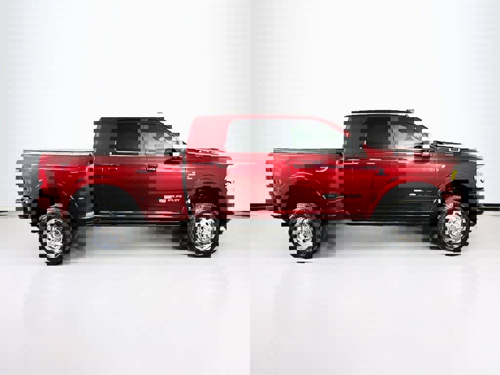 Used 2024 RAM 3500 Limited image 25