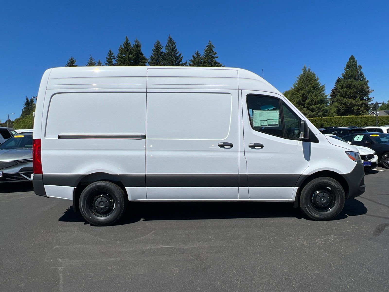 New 2025 Mercedes-Benz Sprinter 2500 image 3