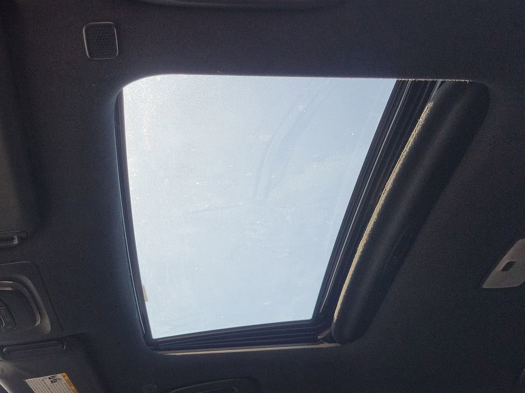 Used 2023 Toyota Corolla SE w/ SE Premium Package image 33