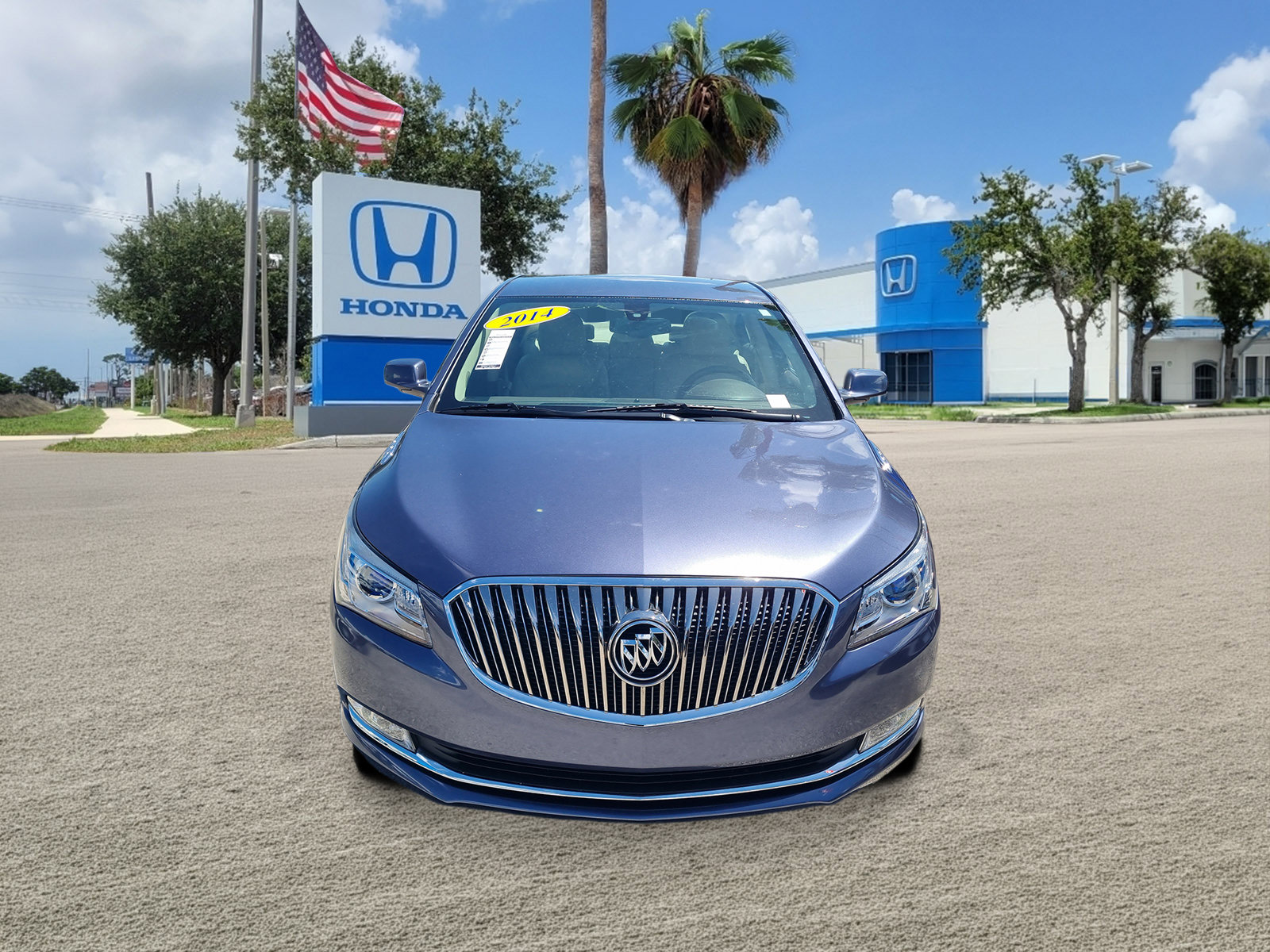 Used 2014 Buick LaCrosse Leather FWD image 2