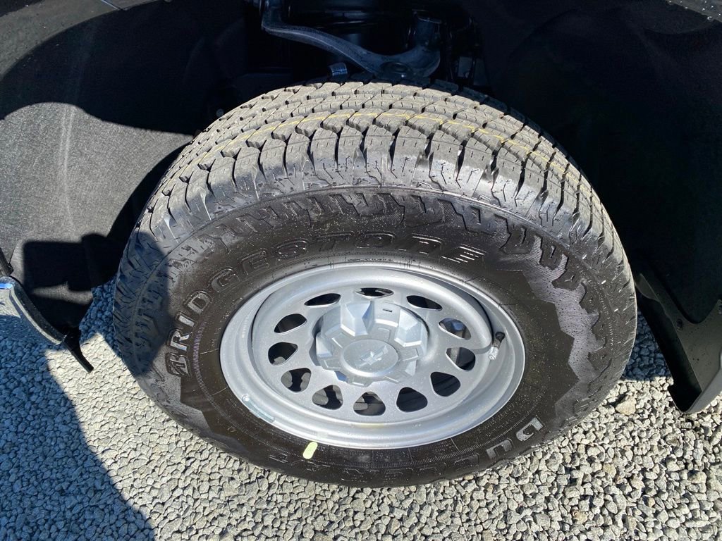 New 2025 Chevrolet Silverado 1500 W/T w/ WT Value Package image 25