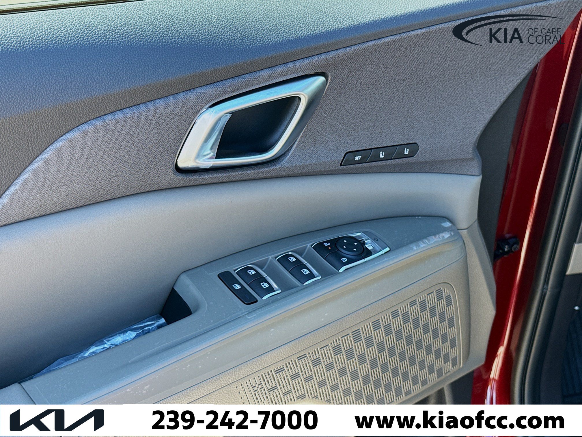 New 2026 Kia Carnival EX FWD image 23